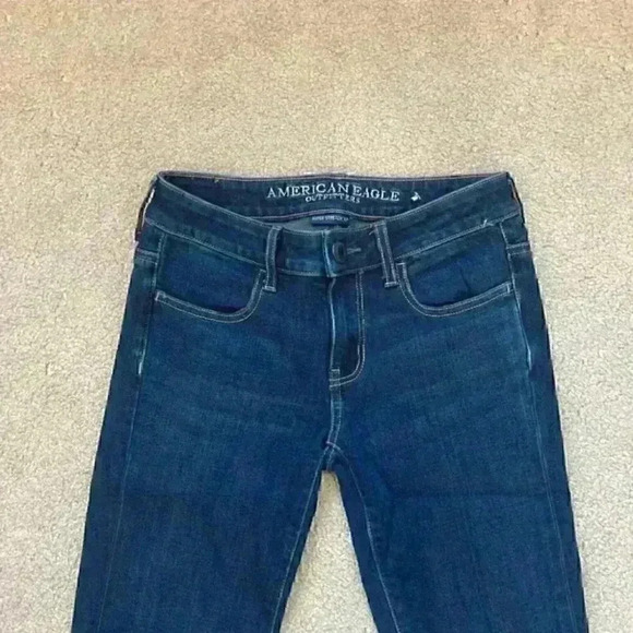 ⭐️ American eagle dark wash jeggings in size 00 - Picture 2 of 6